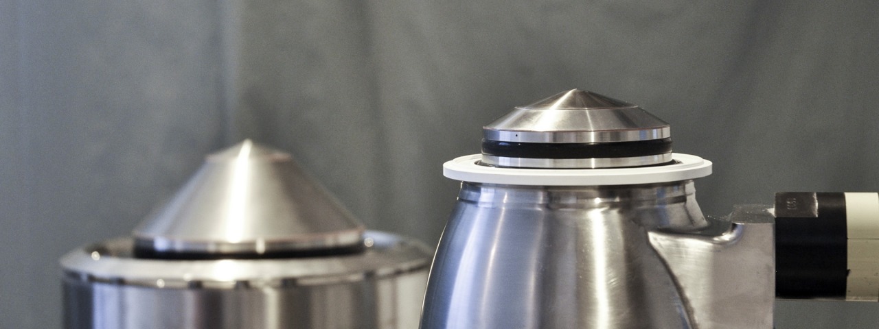 Benefits of the SoliValve versus other powder transfer system
